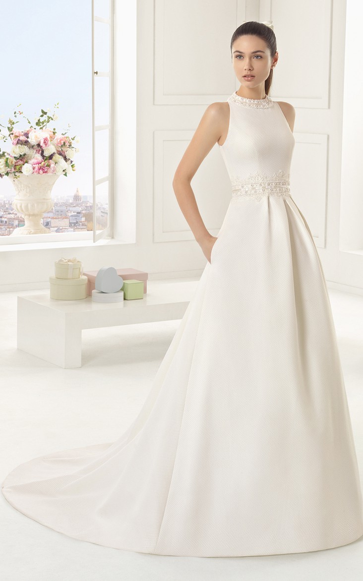 Sleevless High-Neck Dress With Pockets And Decorative Bow