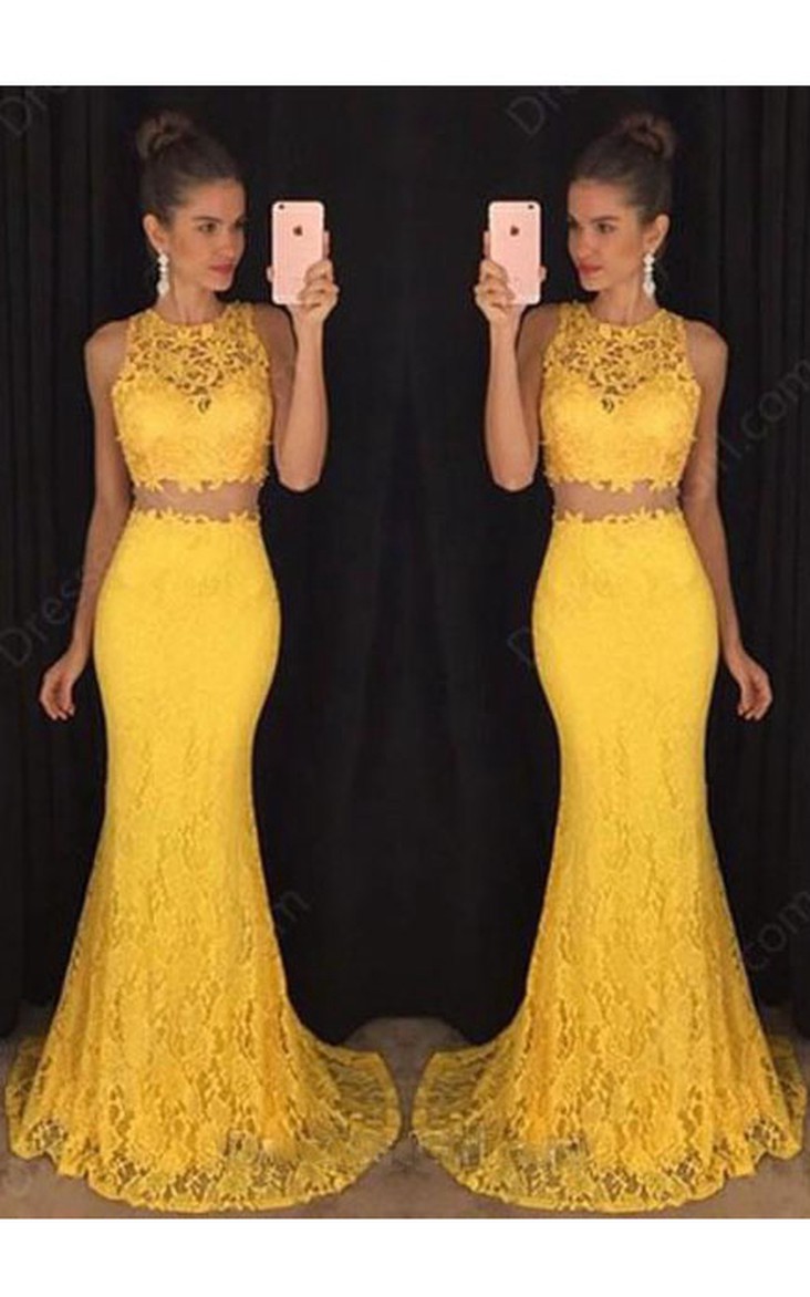 Jewel-Neck Sleeveless Lace Two Piece Prom Dress With Appliques And Sweep Train