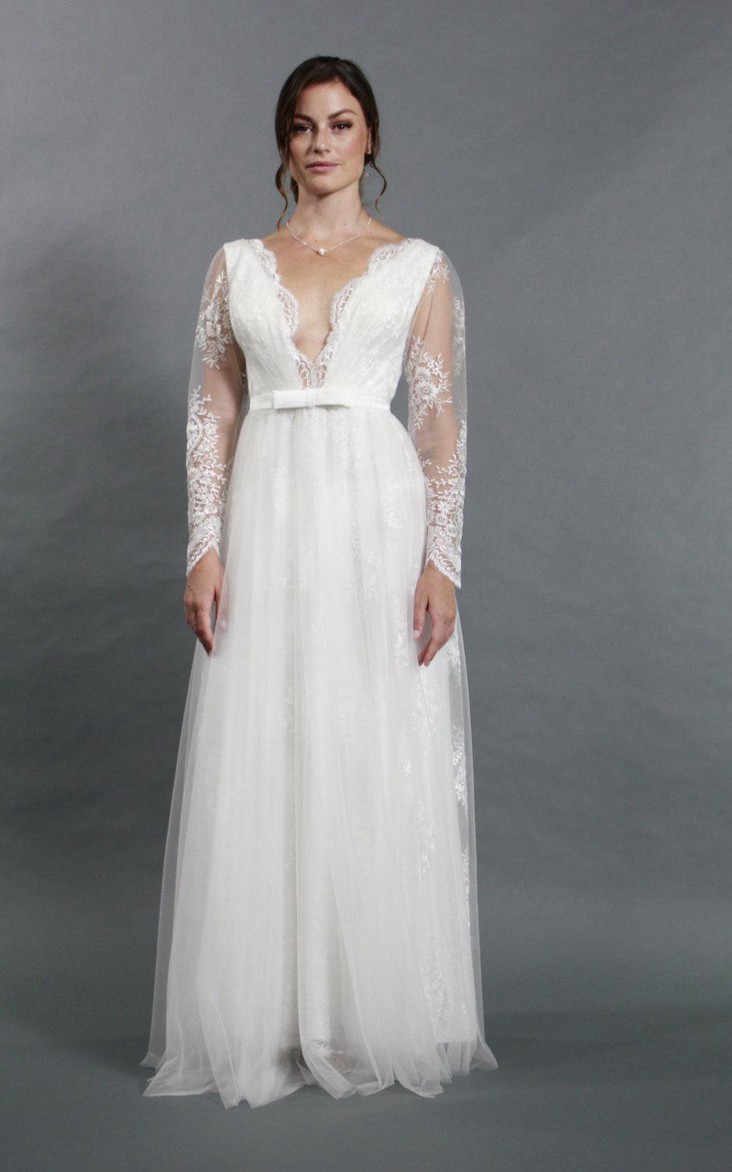 Long-Sleeve Tulle Deep-V-Neckline Sassy Bridal A-Line Dress