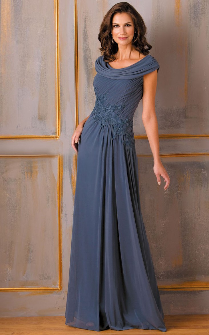 Scoop-neck Cap-sleeve Ruched Mother of the Bride Dress With Appliques