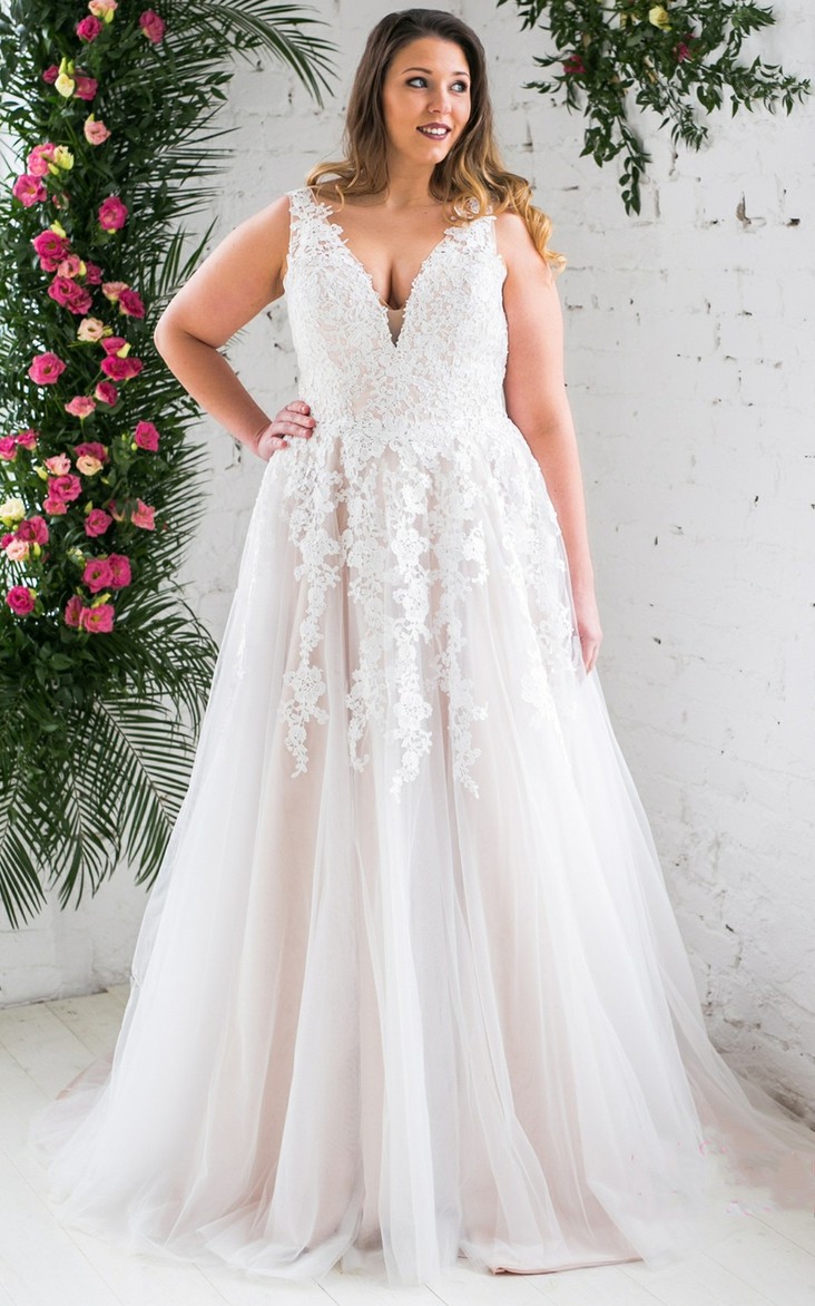 Casual Plunging Neckline Tulle A Line Wedding Dress with Appliques