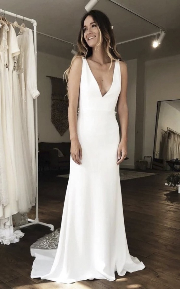 Simple Plunging Stain Sleeveless Gown With Illusion Deep V-back And Lace
