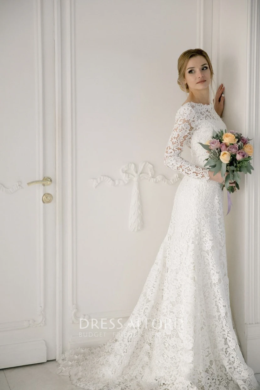 Elegantes Meerjungfrauen-Brautkleid aus Spitze mit U-Boot-Ausschnitt und V-Rücken view 4