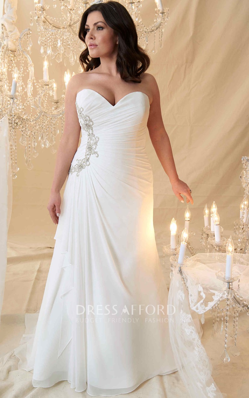 Sweetheart side ruched Chiffon plus size wedding dress With Beading And Corset Back