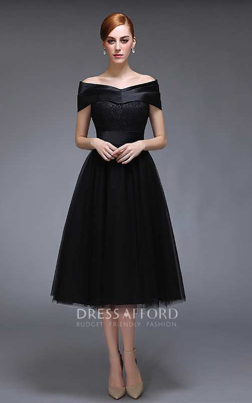 44471SK: Detachable Tulle Skirt with Lace Appliqués and